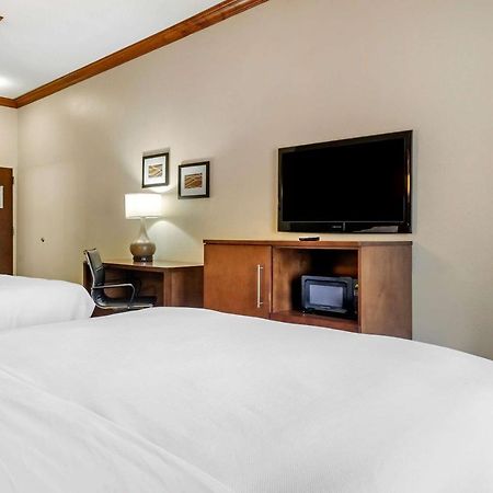 Comfort Inn & Suites Statesboro - University Area Bagian luar foto
