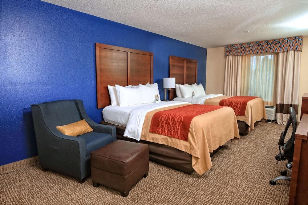 Comfort Inn & Suites Statesboro - University Area Bagian luar foto