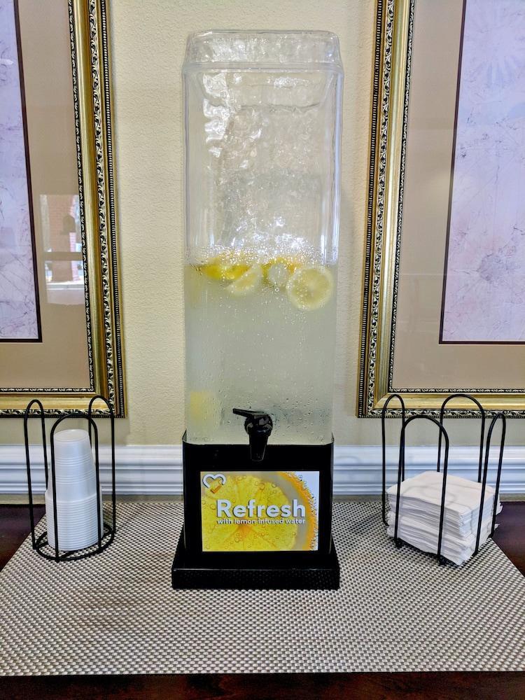 Comfort Inn & Suites Statesboro - University Area Bagian luar foto