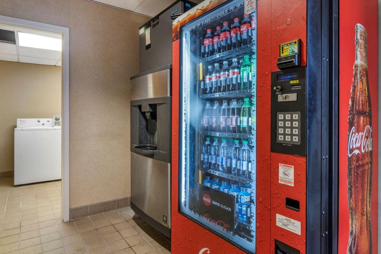 Comfort Inn & Suites Statesboro - University Area Bagian luar foto