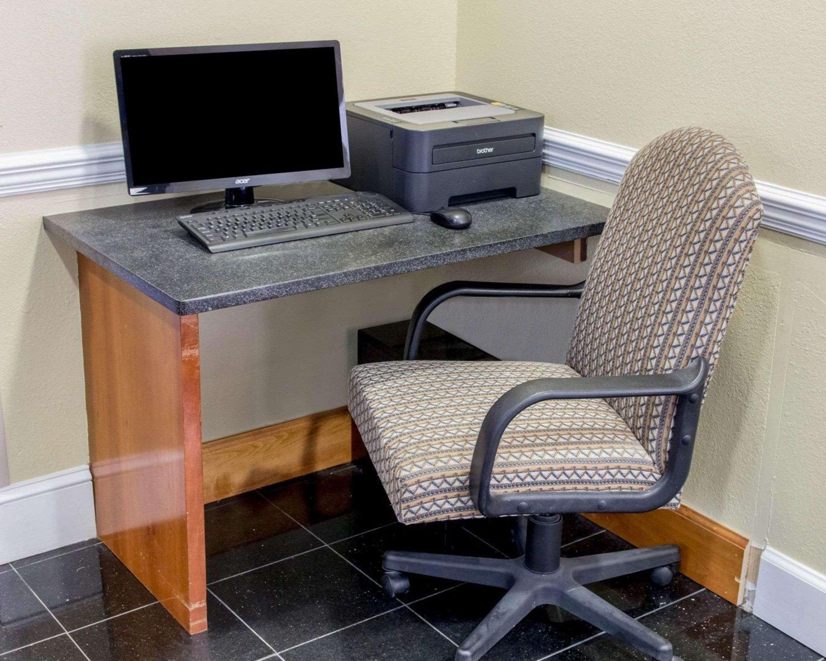 Comfort Inn & Suites Statesboro - University Area Bagian luar foto