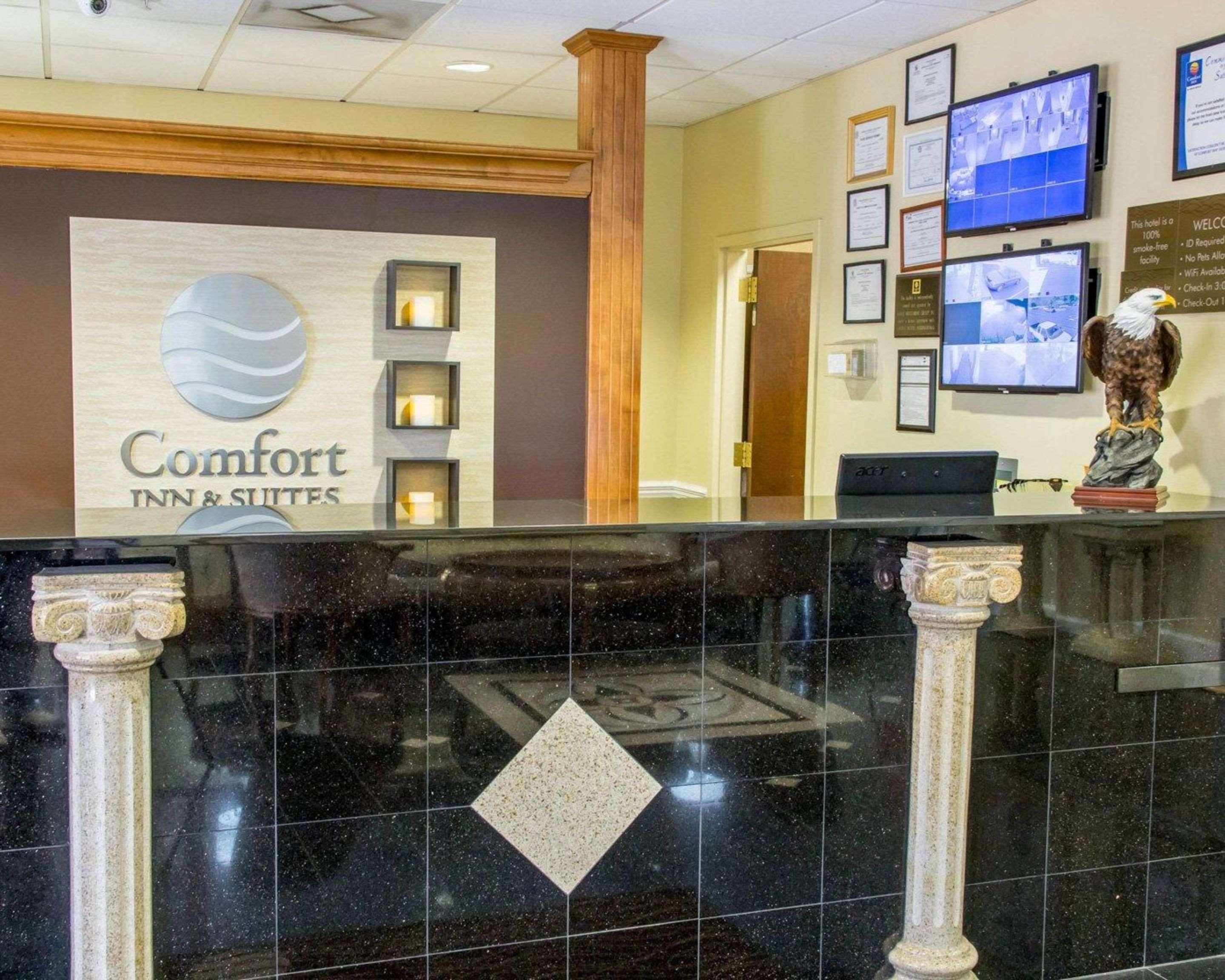 Comfort Inn & Suites Statesboro - University Area Bagian luar foto