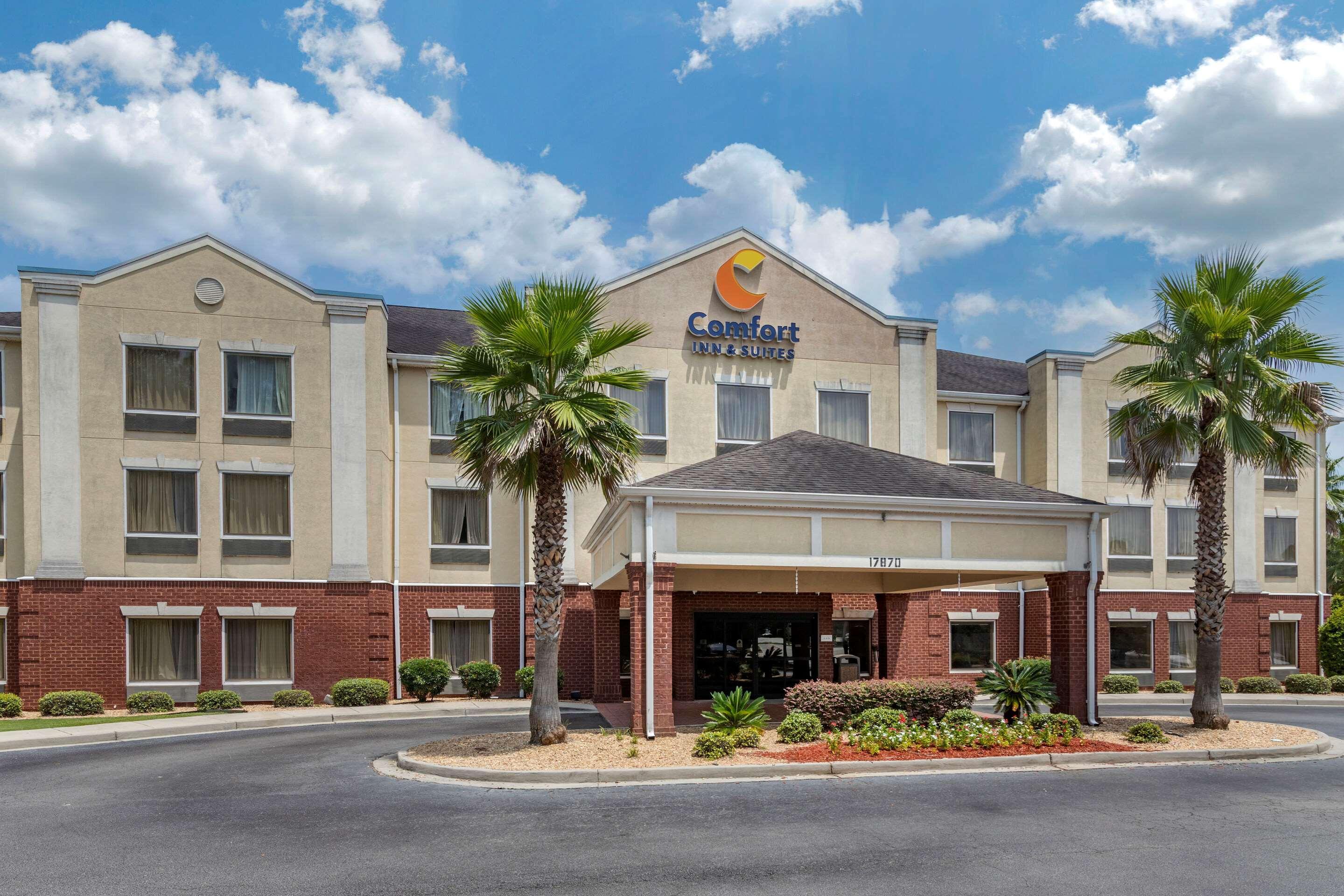 Comfort Inn & Suites Statesboro - University Area Bagian luar foto
