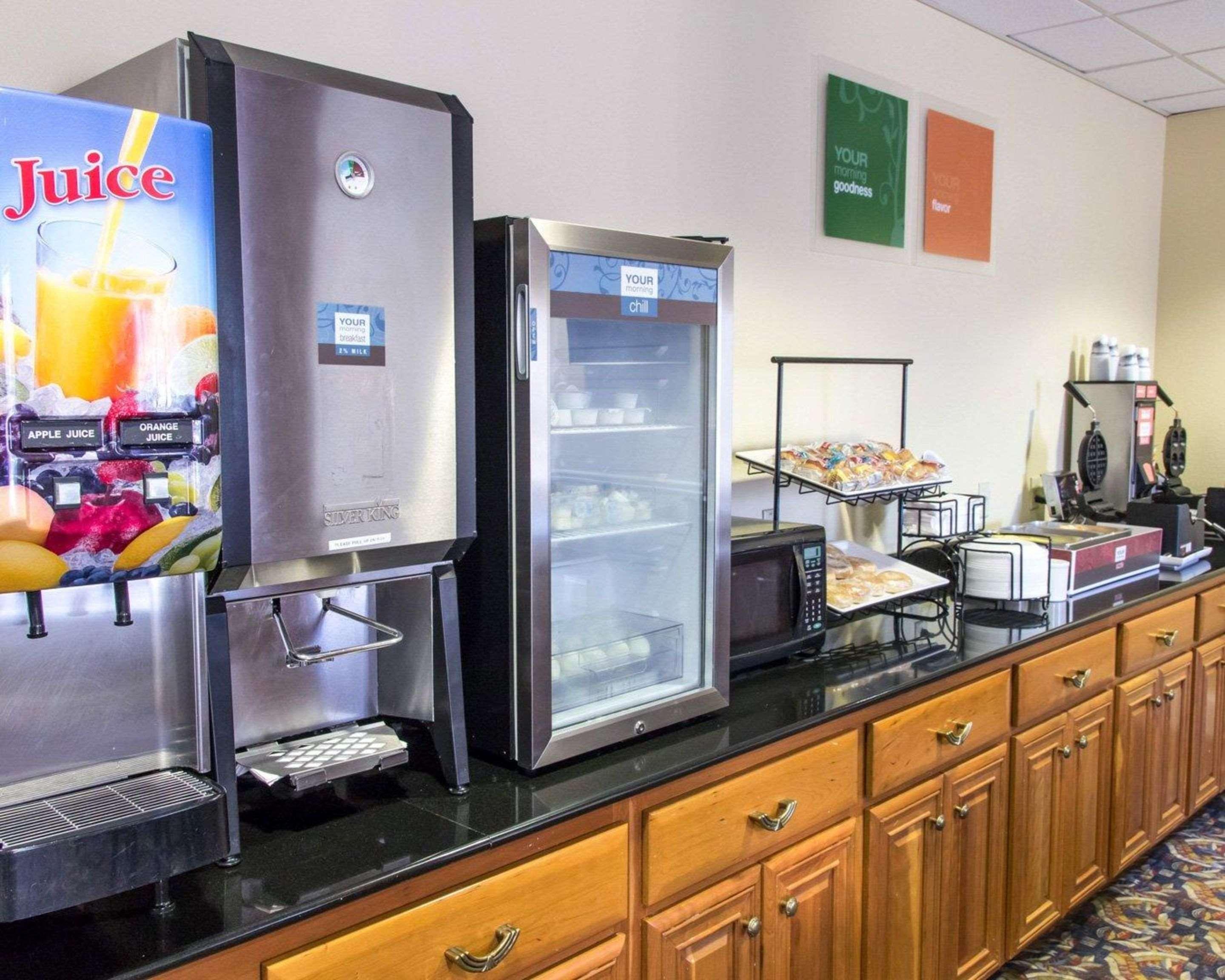 Comfort Inn & Suites Statesboro - University Area Bagian luar foto