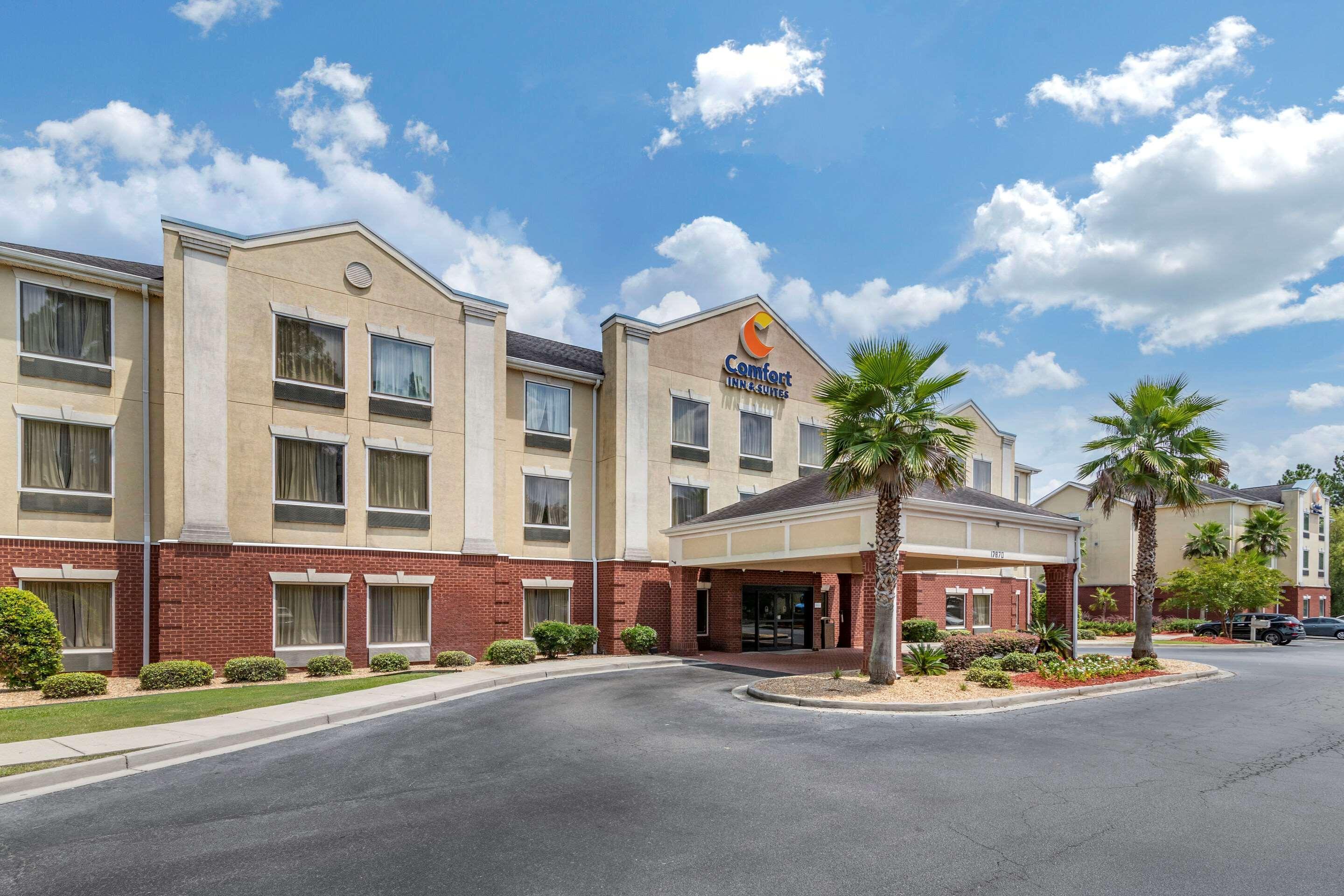 Comfort Inn & Suites Statesboro - University Area Bagian luar foto