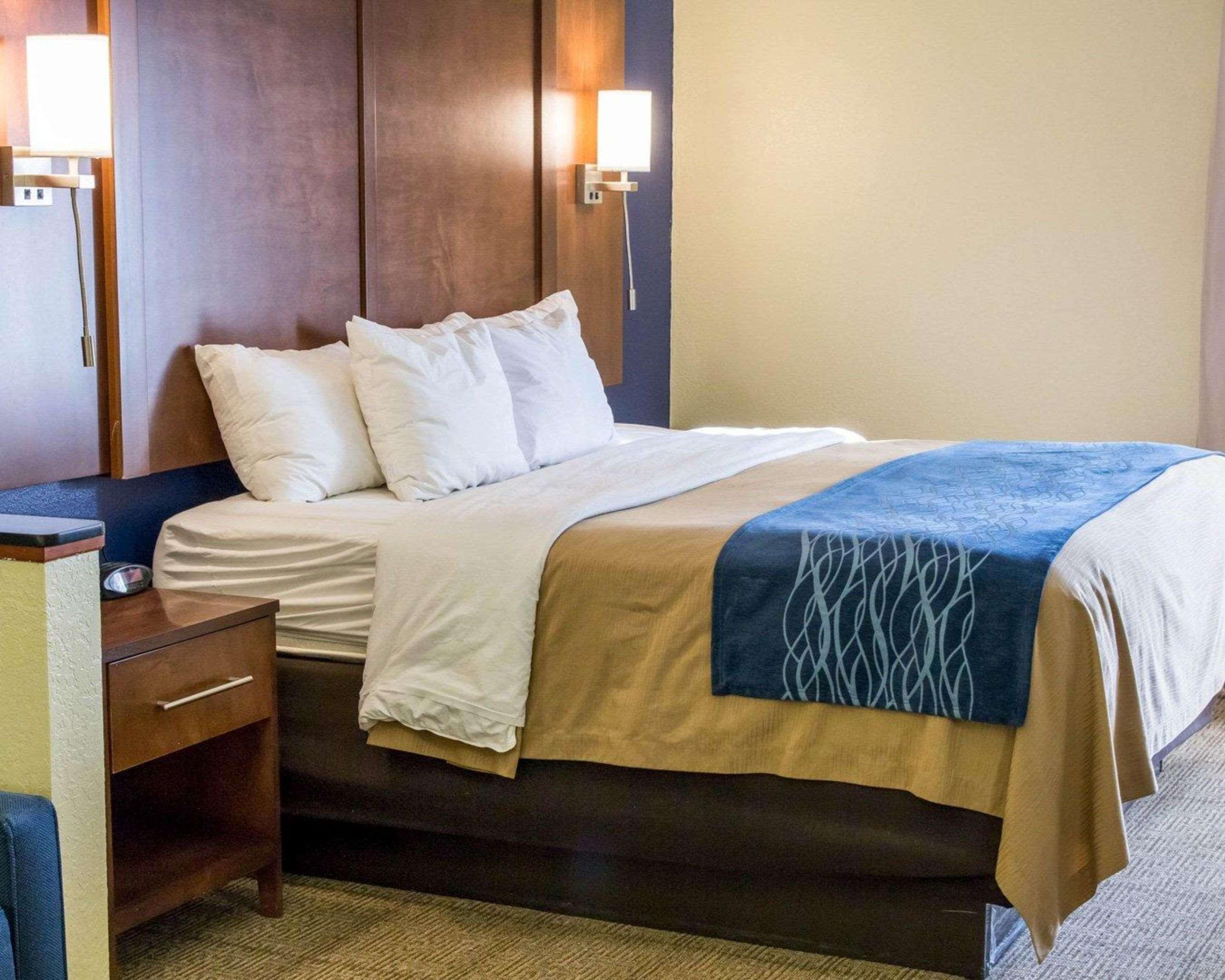 Comfort Inn & Suites Statesboro - University Area Bagian luar foto