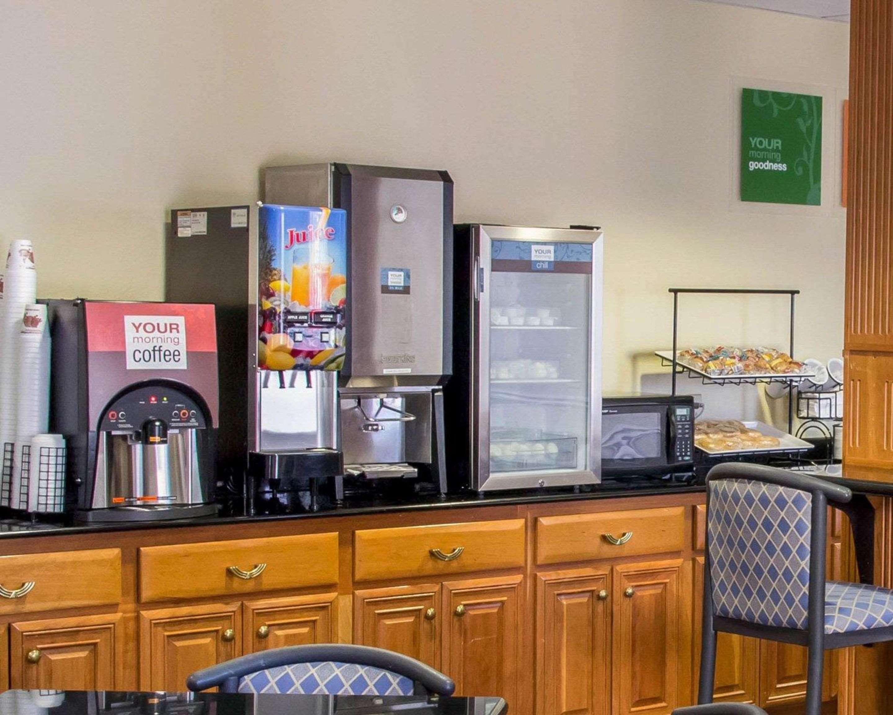 Comfort Inn & Suites Statesboro - University Area Bagian luar foto