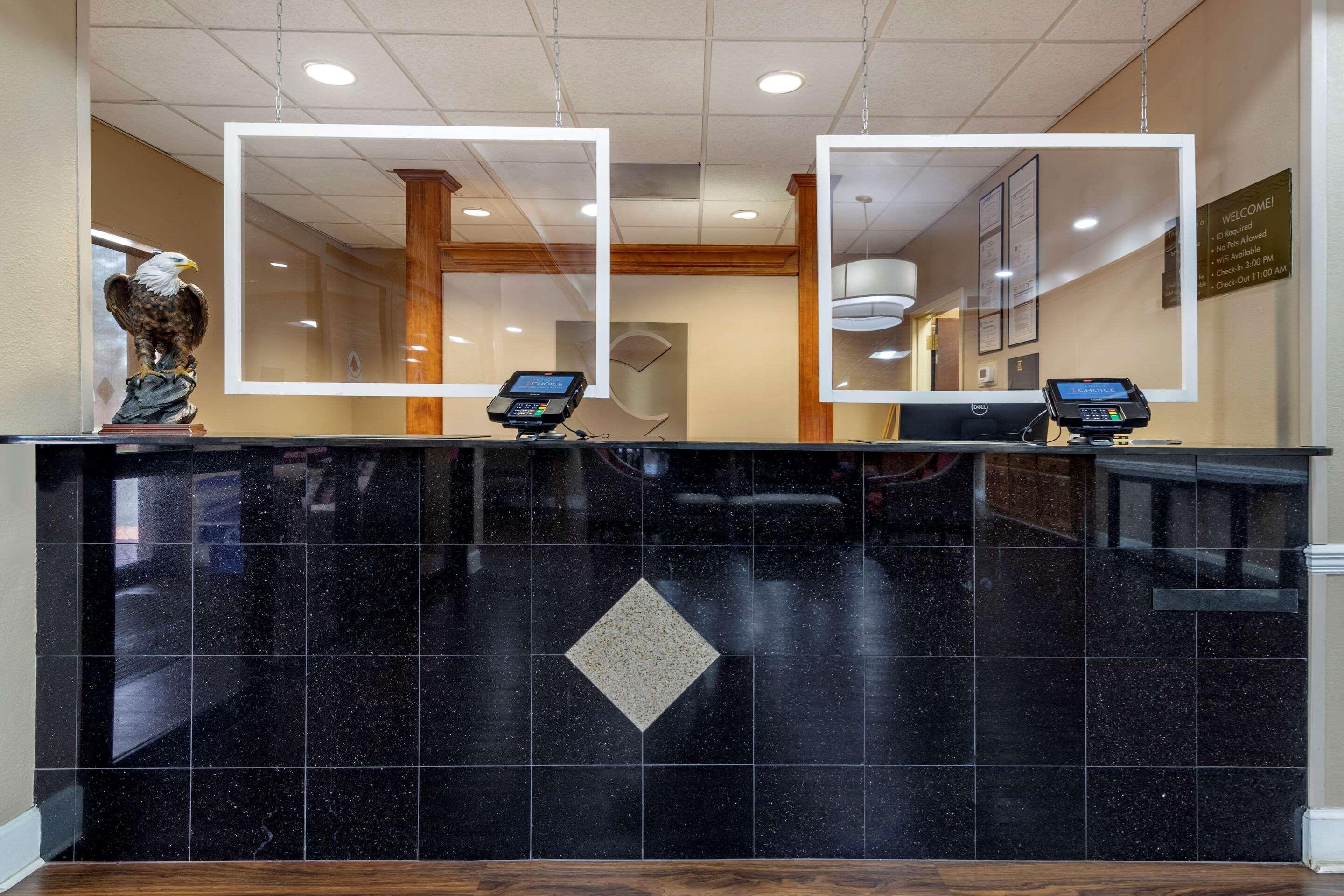 Comfort Inn & Suites Statesboro - University Area Bagian luar foto