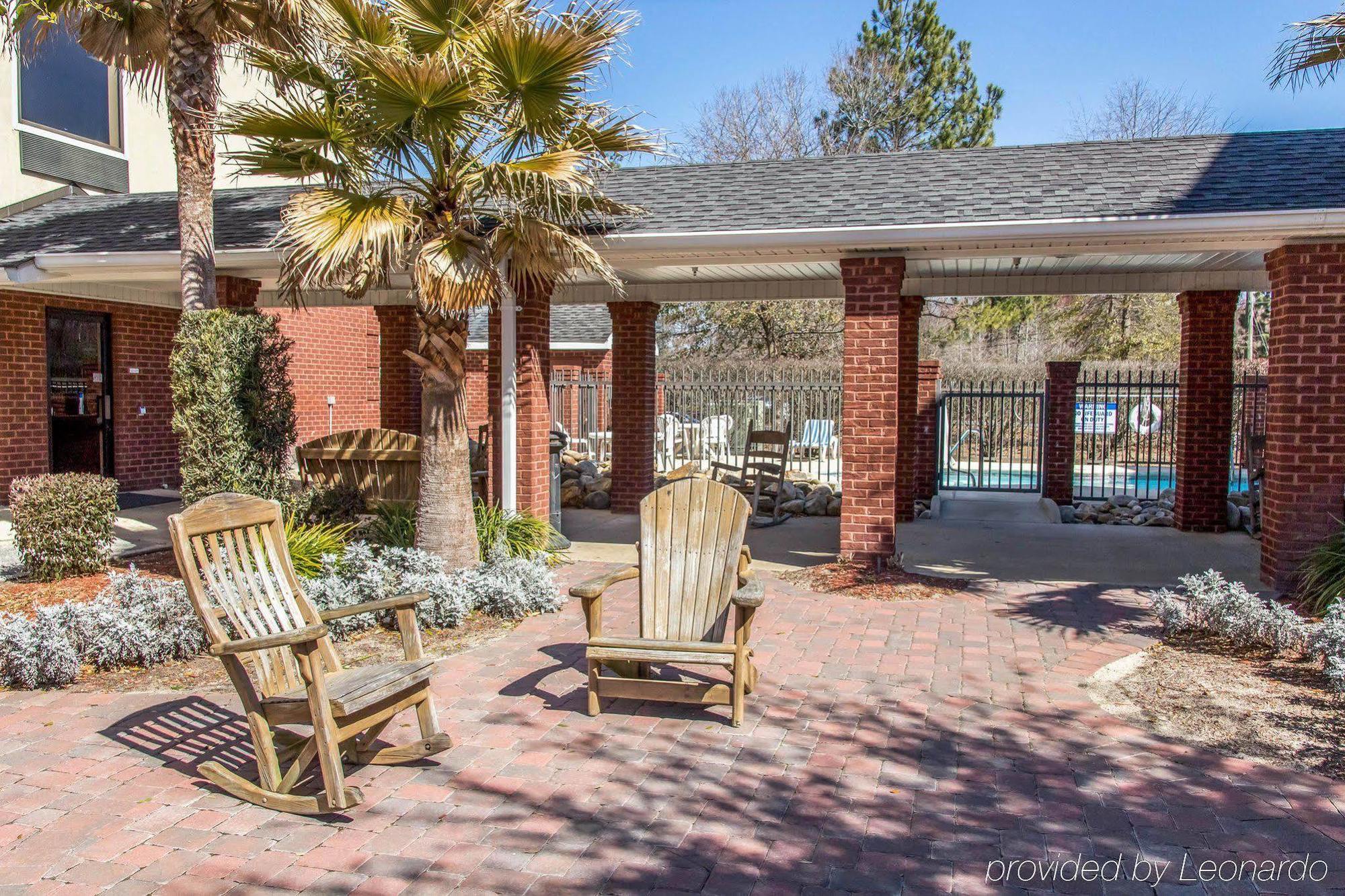 Comfort Inn & Suites Statesboro - University Area Bagian luar foto